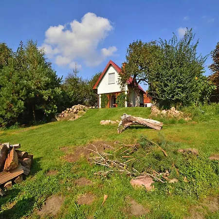 In The Countryside, Large Garden Holiday home *